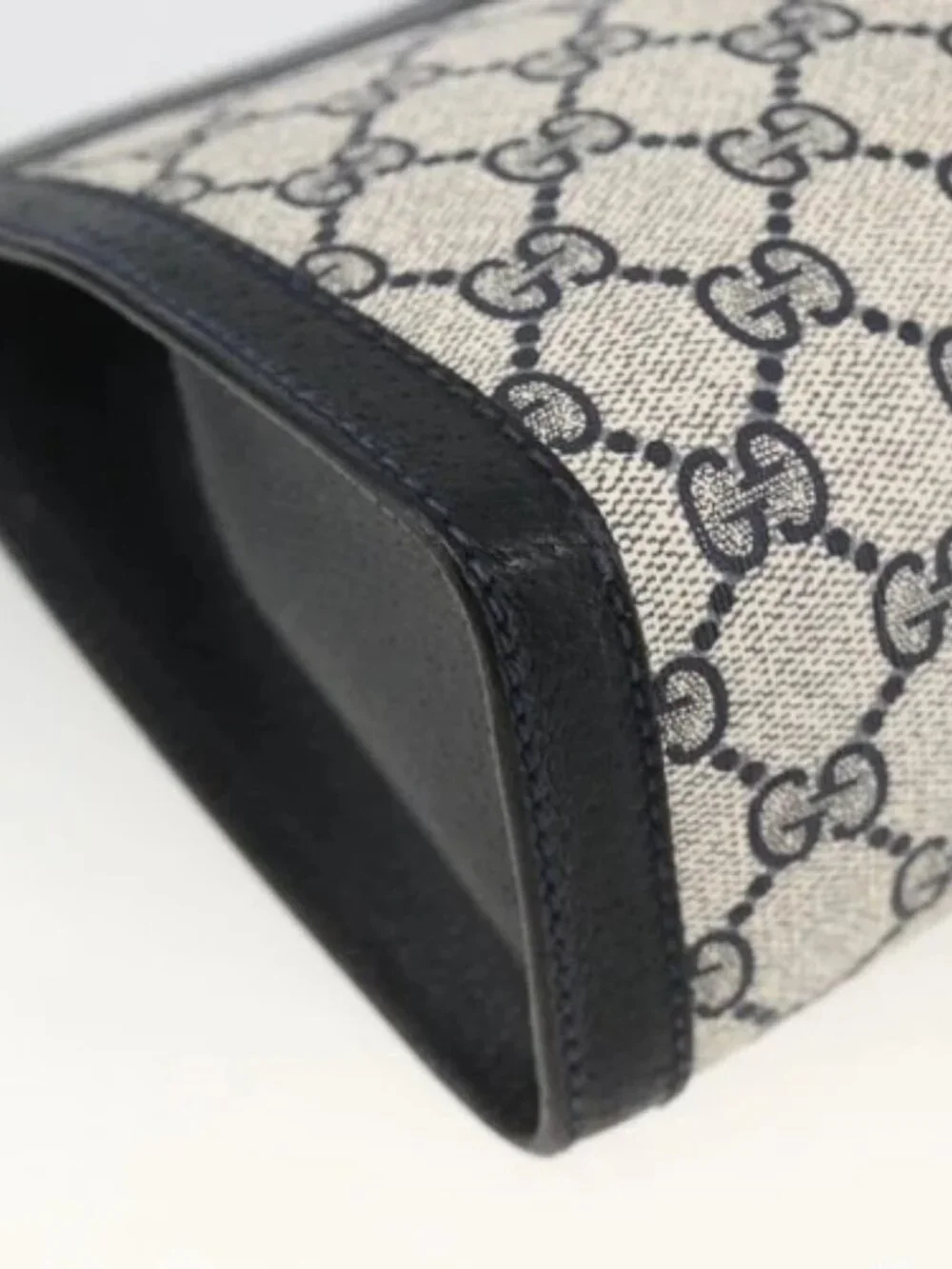GUCCI GG Supreme Sherry Line Clutch Bag PVC Navy Red 89 01 002 Auth ka3487